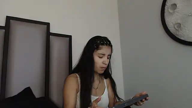 Lucy-23 online show from 01/17/26, 04:50