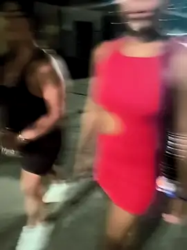 Snapshot of Mia-sensual chatting on 09/17/25, 04:36 Mia-sensual online show from 09/17/25, 04:36