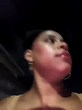 Snapshot of Mia-sensual chatting on 11/08/25, 02:34 Mia-sensual online show from 11/08/25, 02:34