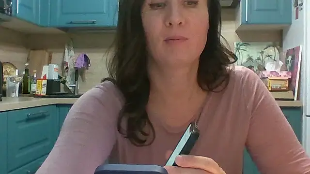 ALICAINWONDERLAND online show from 12/15/25, 08:02