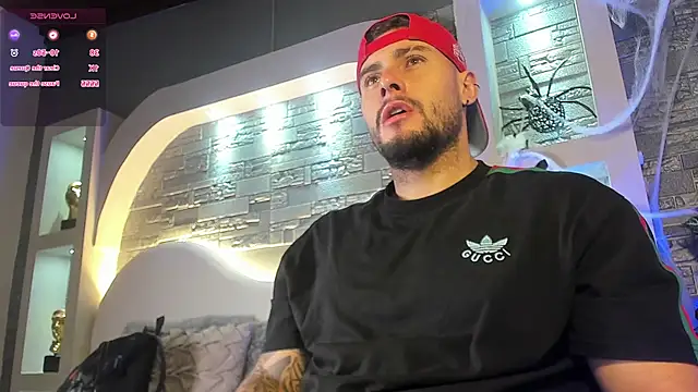 dominic de luca online show from 10/31/25, 04:35