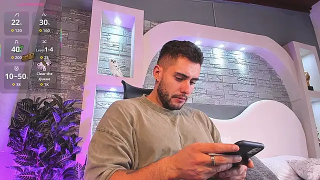 dominic de luca online show from 12/02/25, 03:34