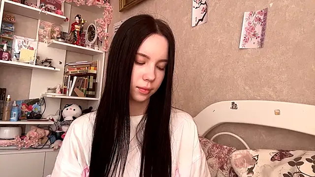 AxyKitten online show from 09/14/25, 12:15