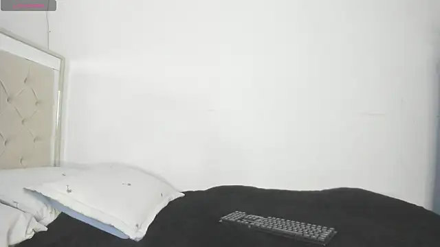 Snapshot of katitahotcam_ass chatting on 10/03/25, 11:02 katitahotcam ass online show from 10/03/25, 11:02