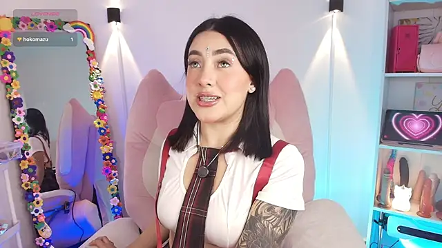 justonecute online show from 04/01/26, 03:29