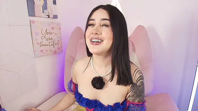 justonecute online show from 05/28/26, 03:04