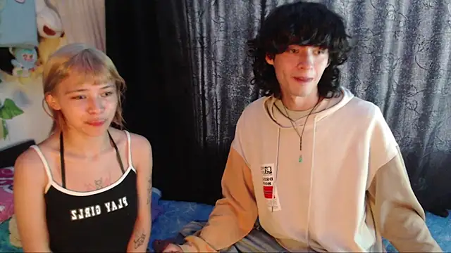 MixiPeach online show from 05/13/26, 01:08