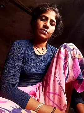 Snapshot of MISS-KAYA chatting on 10/26/25, 03:29 MISS-KAYA online show from 10/26/25, 03:29