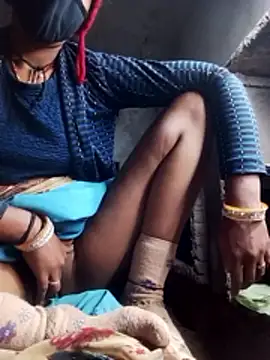 Snapshot of MISS-KAYA chatting on 11/21/25, 11:47 MISS-KAYA online show from 11/21/25, 11:47