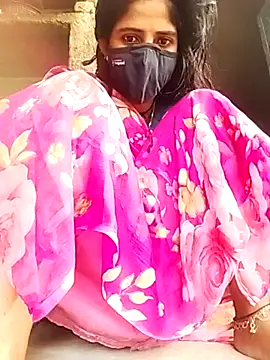 Snapshot of MISS-KAYA chatting on 11/24/25, 09:09 MISS-KAYA online show from 11/24/25, 09:09