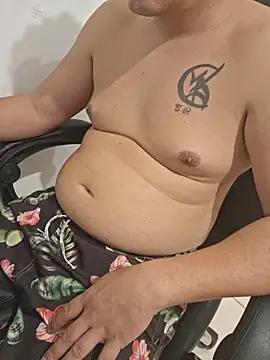 Snapshot of Carloskasado chatting on 09/15/25, 08:53 Carloskasado online show from 09/15/25, 08:53