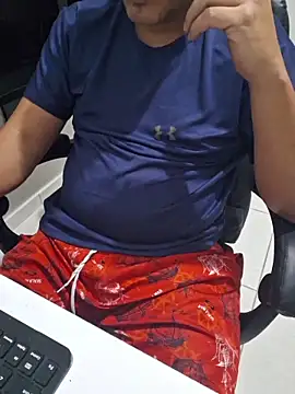 Snapshot of Carloskasado chatting on 11/01/25, 03:08 Carloskasado online show from 11/01/25, 03:08