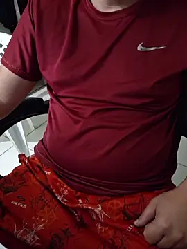 Snapshot of Carloskasado chatting on 12/22/25, 04:53 Carloskasado online show from 12/22/25, 04:53