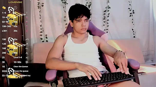 an drew18 online show from 10/04/25, 02:04