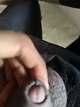 Snapshot of Bio-teacher chatting on 10/15/25, 04:34 Bio-teacher online show from 10/15/25, 04:34