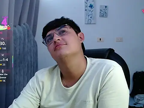 yesitwink  online show from 03/21/26, 03:00