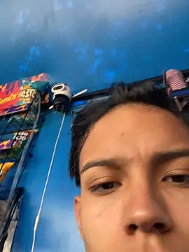 Snapshot of diegoand0911 chatting on 04/01/26, 03:31 diegoand0911 online show from 04/01/26, 03:31