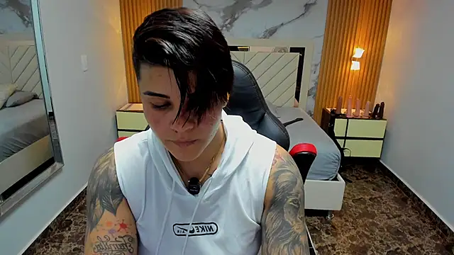 KAROLLJONES1 online show from 03/04/26, 07:31