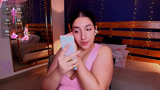 Snapshot of ambar_lover chatting on 09/15/25, 07:47 ambar lover online show from 09/15/25, 07:47