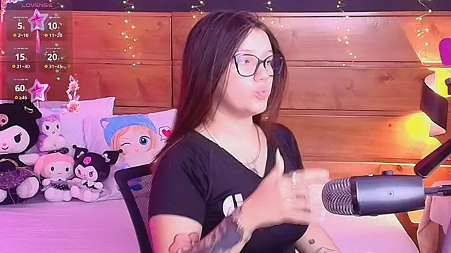 Snapshot of ambar_lover chatting on 09/30/25, 07:52 ambar lover online show from 09/30/25, 07:52