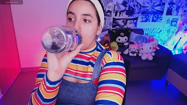 Snapshot of ambar_lover chatting on 10/27/25, 08:35 ambar lover online show from 10/27/25, 08:35