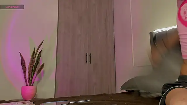 Ice Princess  online show from 10/13/25, 06:13