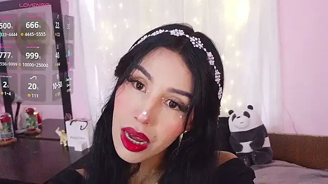 Miss Charlottet online show from 04/15/26, 06:59