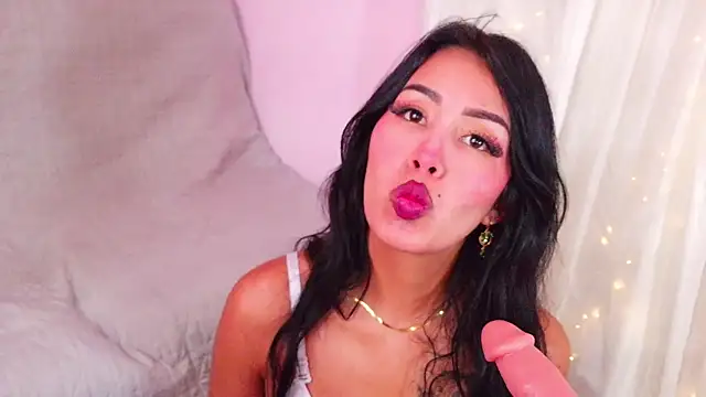 Snapshot of Miss_Charlottet chatting on 06/18/26, 10:03 Miss Charlottet online show from 06/18/26, 10:03