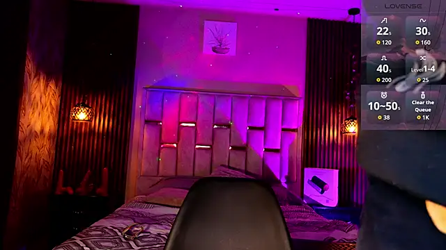 Room 69x online show from 05/26/26, 12:34