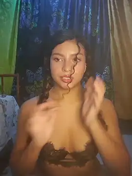 Snapshot of Lulupeach69 chatting on 09/26/25, 12:03 Lulupeach69 online show from 09/26/25, 12:03