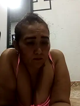 Snapshot of linda_luna29 chatting on 09/26/25, 12:47 linda luna29 online show from 09/26/25, 12:47