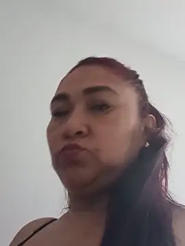 linda luna29 online show from 05/18/26, 08:47