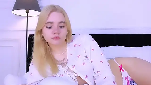 ANNABELLE LU online show from 10/23/25, 05:18