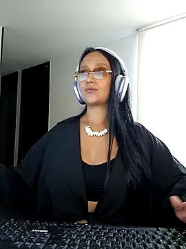 Esmeralda333 online show from 03/03/26, 02:45