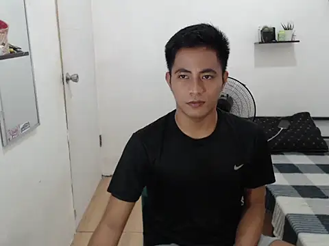 Lloyd wintours online show from 10/28/25, 04:53