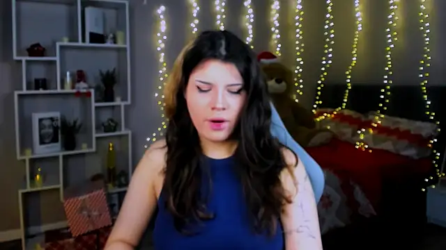 AnoraDark online show from 12/14/25, 12:21