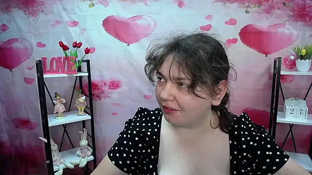 Snapshot of NeonilaLisova chatting on 05/28/26, 05:05 NeonilaLisova online show from 05/28/26, 05:05