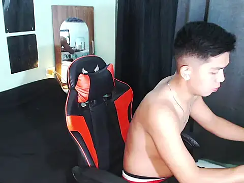 Hunky paul online show from 05/18/26, 05:13