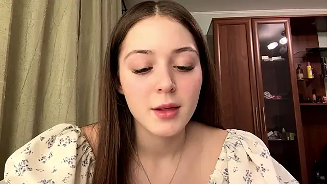 Adel strongwoman online show from 02/18/26, 06:37