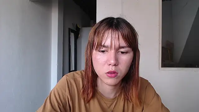 Snapshot of Dolly_Peach_ chatting on 09/13/25, 09:14 Dolly Peach online show from 09/13/25, 09:14