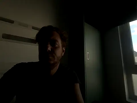 3615-ULLA online show from 09/29/25, 03:17