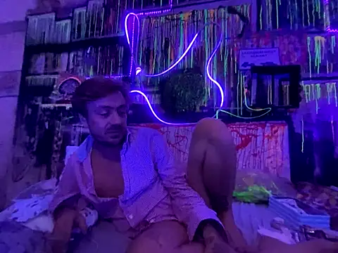 Snapshot of 3615-ULLA chatting on 10/26/25, 05:24 3615-ULLA online show from 10/26/25, 05:24