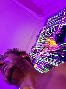 Snapshot of 3615-ULLA chatting on 10/28/25, 08:55 3615-ULLA online show from 10/28/25, 08:55