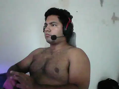 Snapshot of DCHOI_22 chatting on 10/22/25, 03:56 DCHOI 22 online show from 10/22/25, 03:56