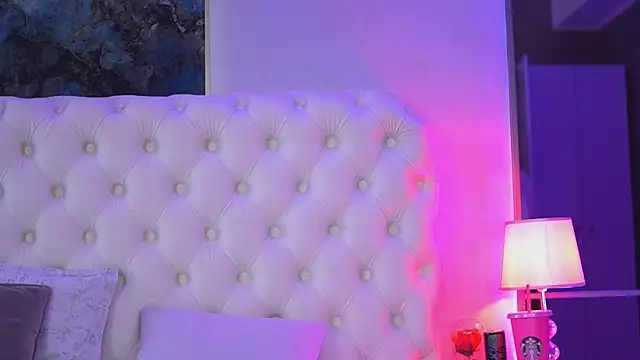 KendraMoon online show from 11/04/25, 03:33