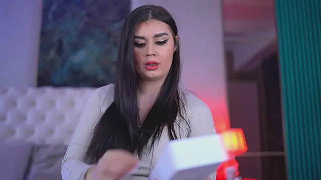 KendraMoon online show from 11/11/25, 04:07