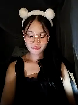 saronla 03 online show from 09/18/25, 02:30