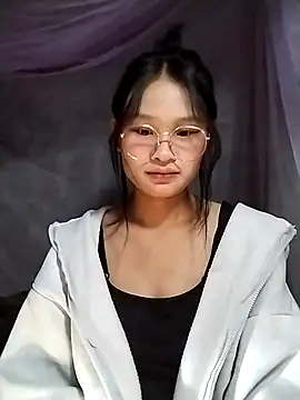 saronla 03 online show from 11/17/25, 05:41