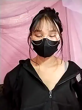 saronla 03 online show from 12/23/25, 02:20