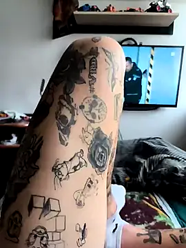 SmallButCrazy online show from 10/22/25, 09:42